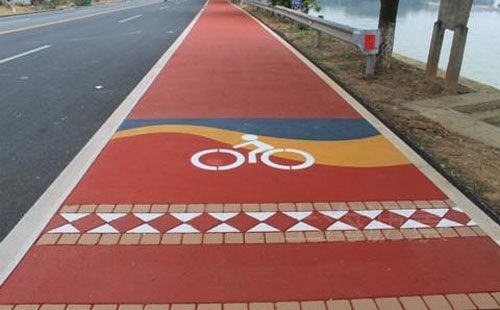 青松路街道彩色路面解决方案：青松路街道环氧地坪的新趋势